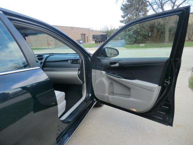 Toyota Camry 2014 photo 17